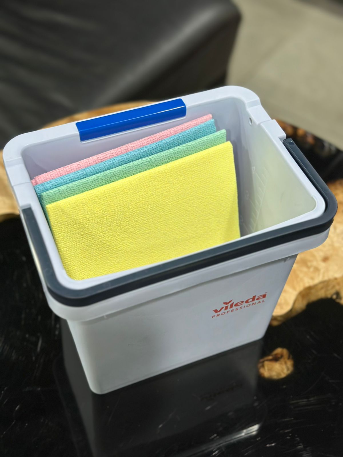 WhatsApp Image 2025-10-13 at 17.23.04