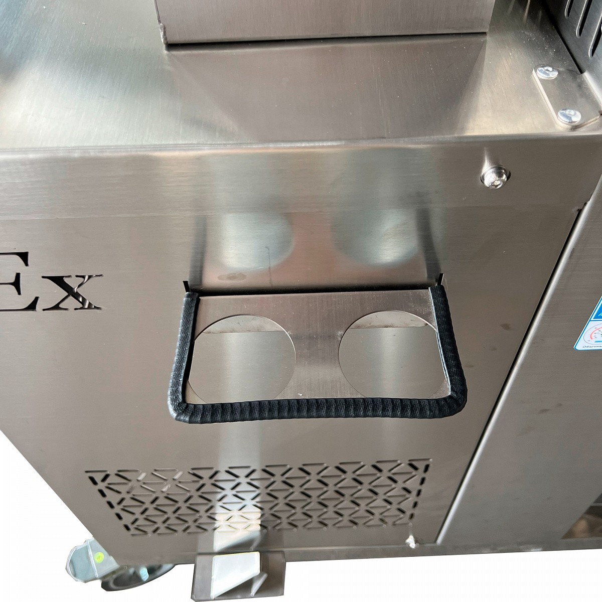 57781_industrialnyy-pylesos-evolin