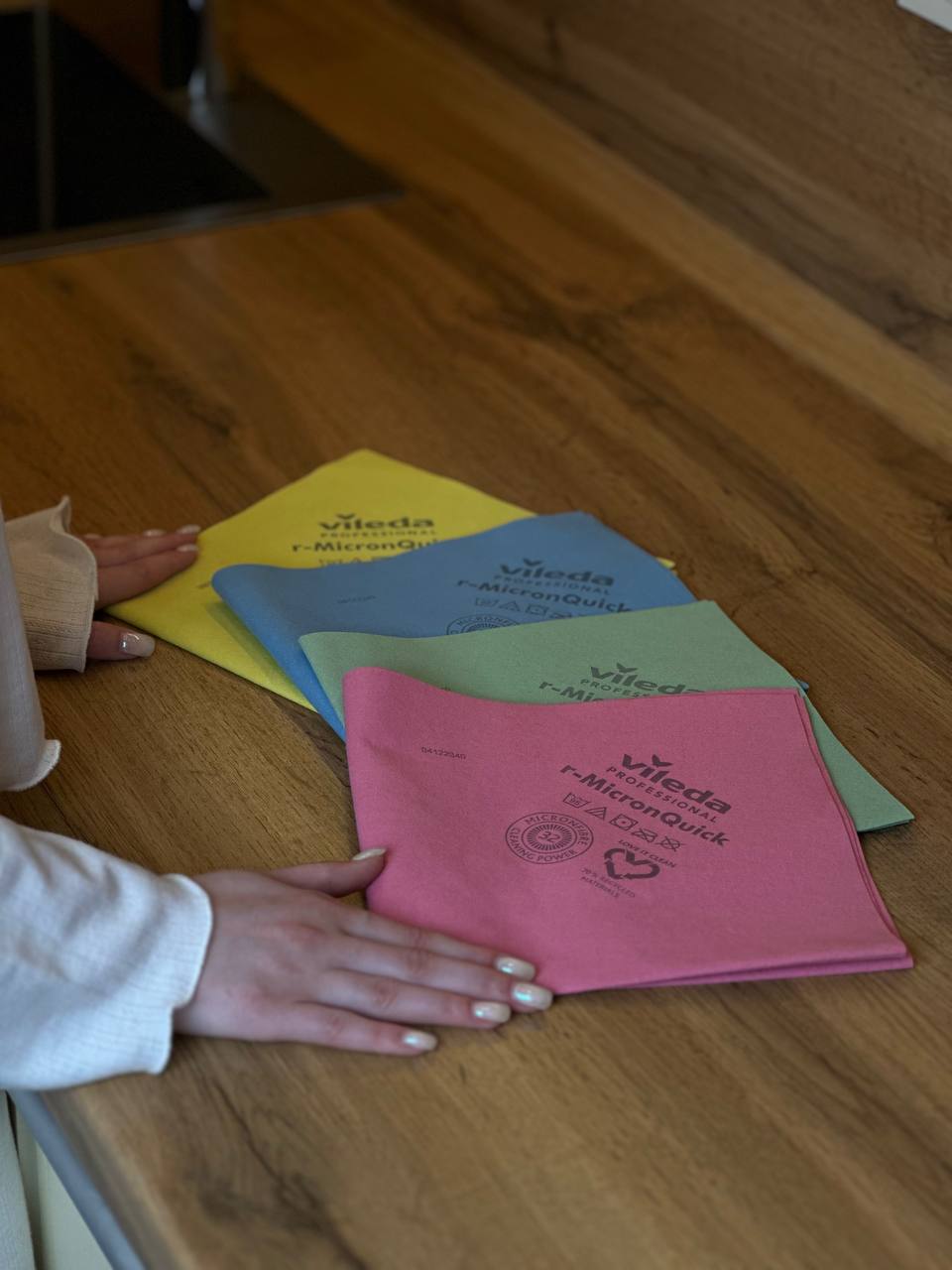 photo_2025-04-24_23-12-26