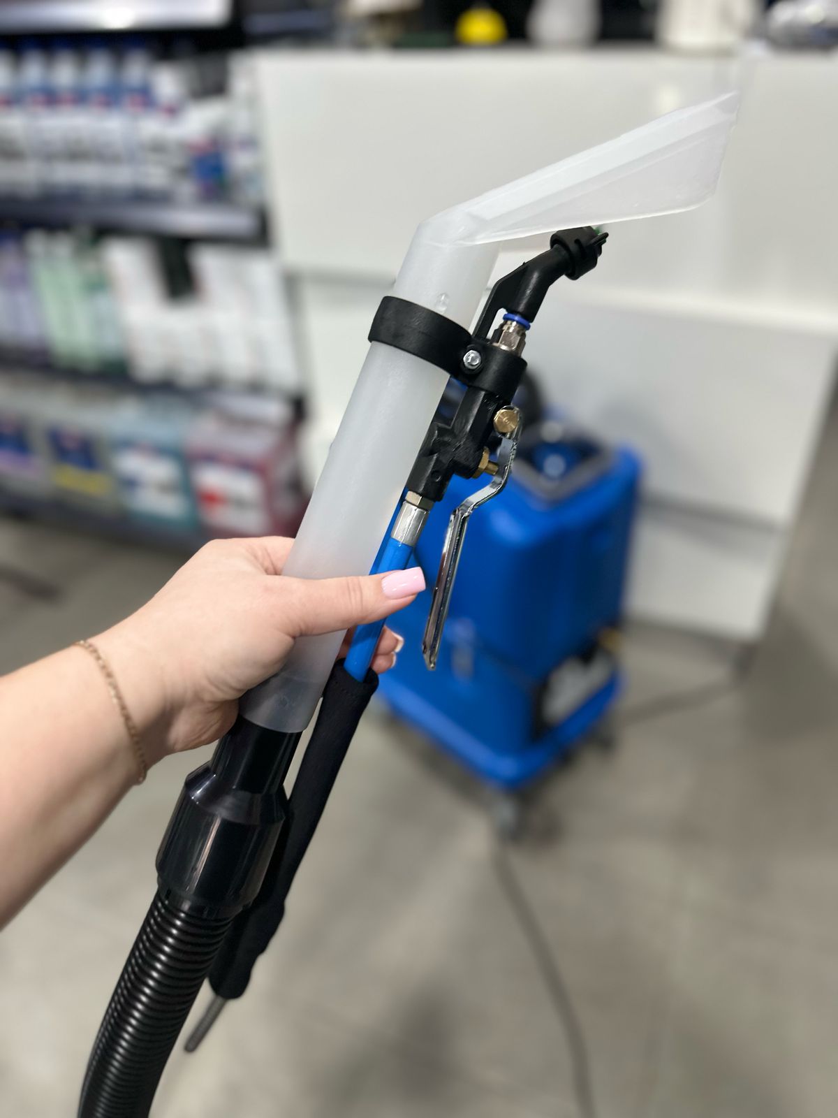 43f61f85-5aa1-4fa5-96f8-49f109f3893f