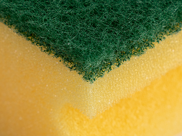 RU-High-Foam-Scourer-Strong-marco