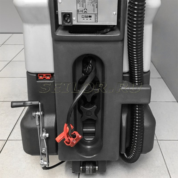 Фото Аккумуляторная поломоечная машина Lavor Pro DYNAMIC 45 B для клининга SEILOR